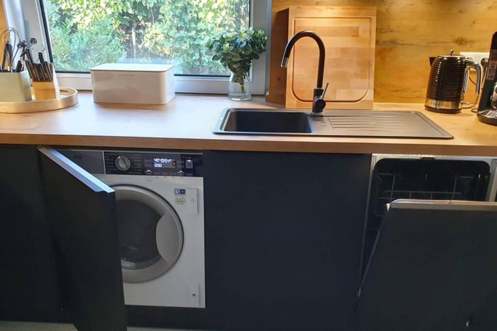Charmantes Townhaus Mit Garten, W-Lan & Netflix Potsdam Exterior foto